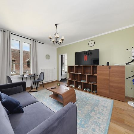 Charmant Appartement Dans Le Centre Ville, A 2 Minutes Du Palais Compiegne Exterior photo