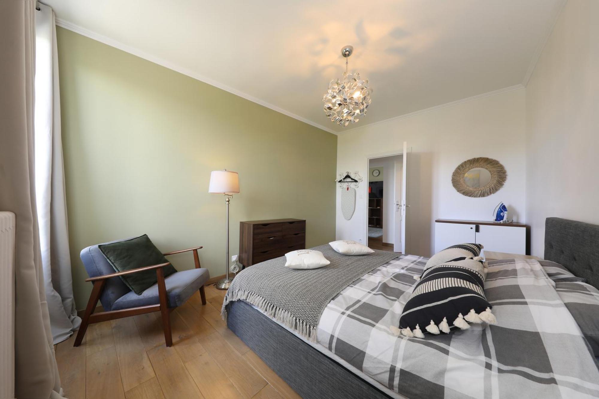 Charmant Appartement Dans Le Centre Ville, A 2 Minutes Du Palais Compiegne Exterior photo